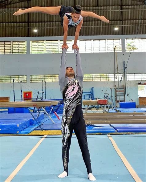 ginástica acrobática - ginástica de trampolim